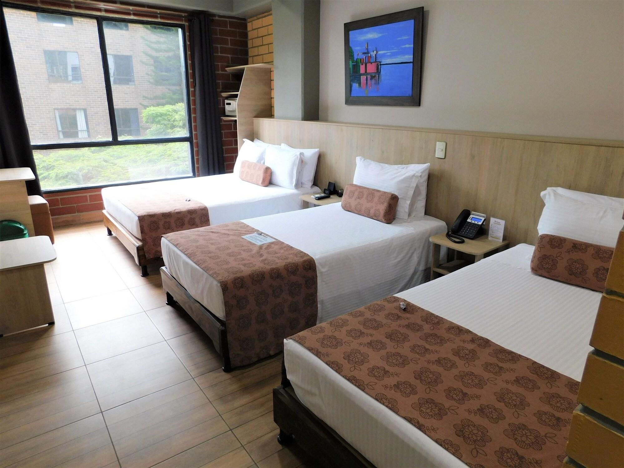 Hotel Provenza Garden Medellin Bagian luar foto