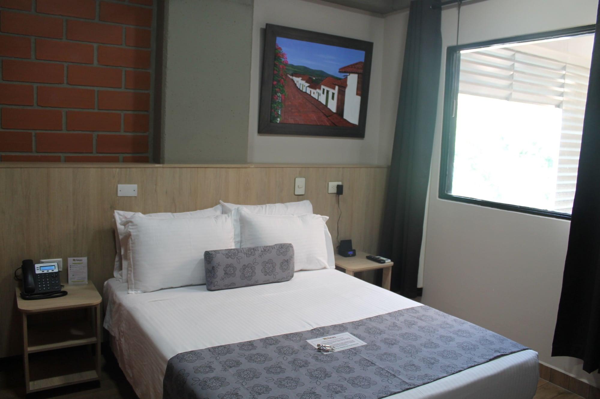 Hotel Provenza Garden Medellin Bagian luar foto