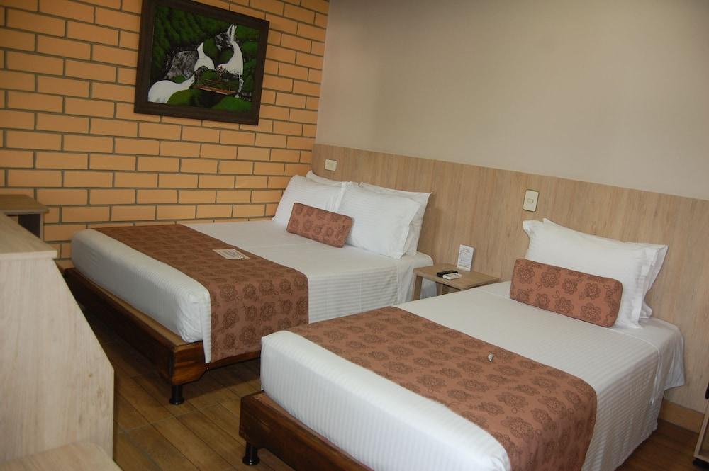 Hotel Provenza Garden Medellin Bagian luar foto