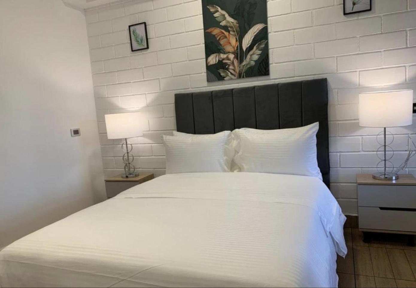 Hotel Provenza Garden Medellin Bagian luar foto