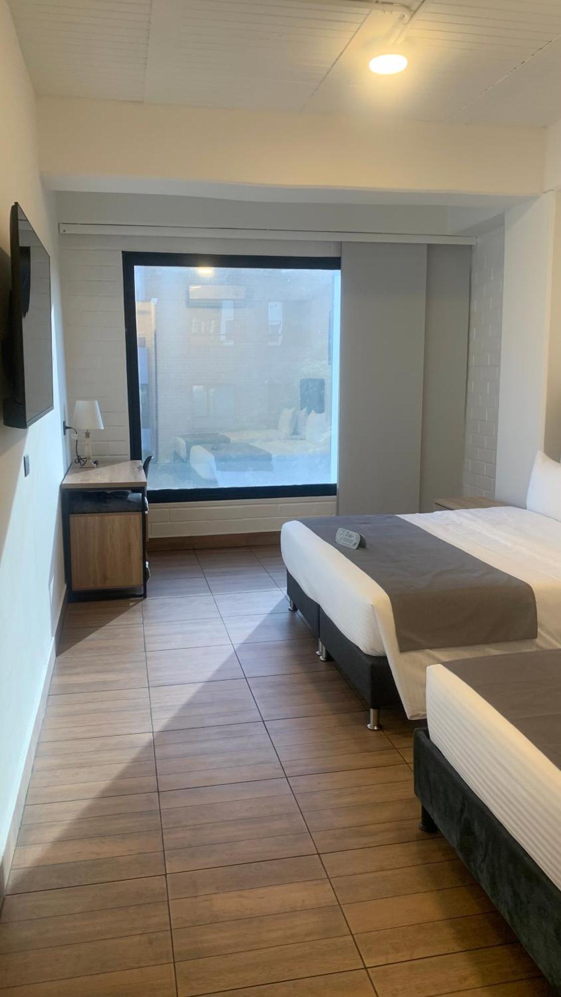 Hotel Provenza Garden Medellin Bagian luar foto