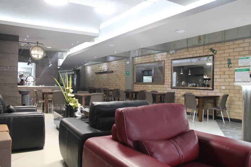 Hotel Provenza Garden Medellin Bagian luar foto