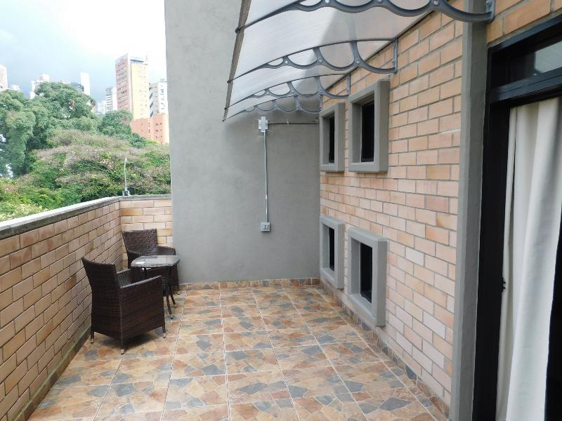 Hotel Provenza Garden Medellin Bagian luar foto